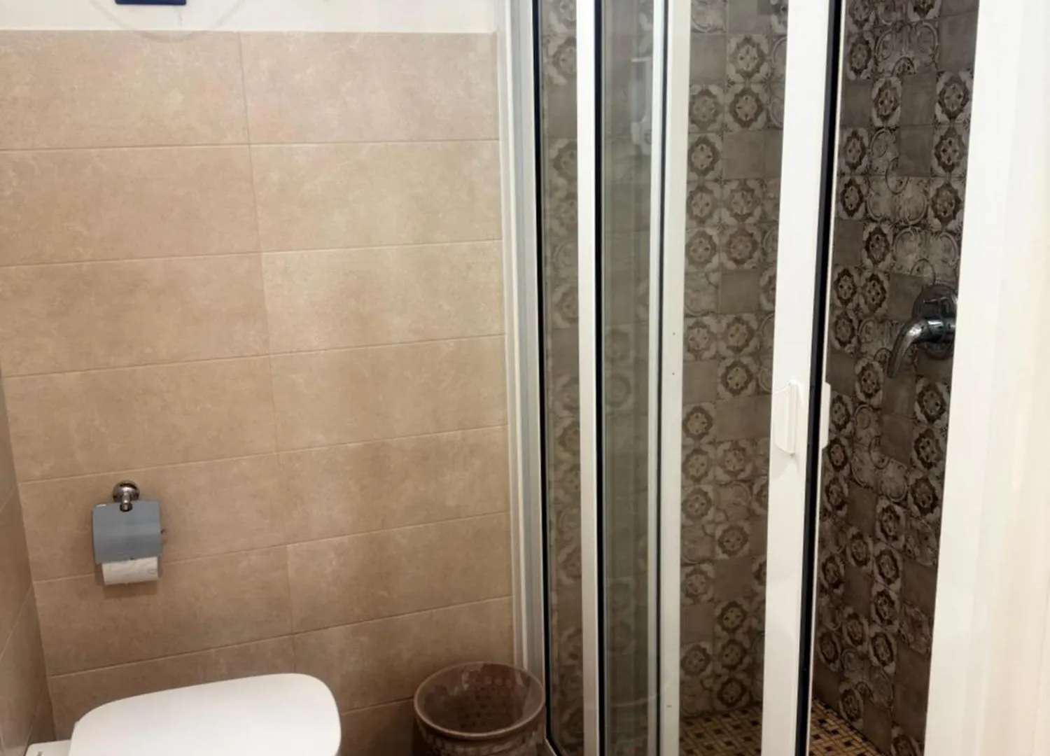 招待所 Garibaldi Rooms 卡塔尼亚