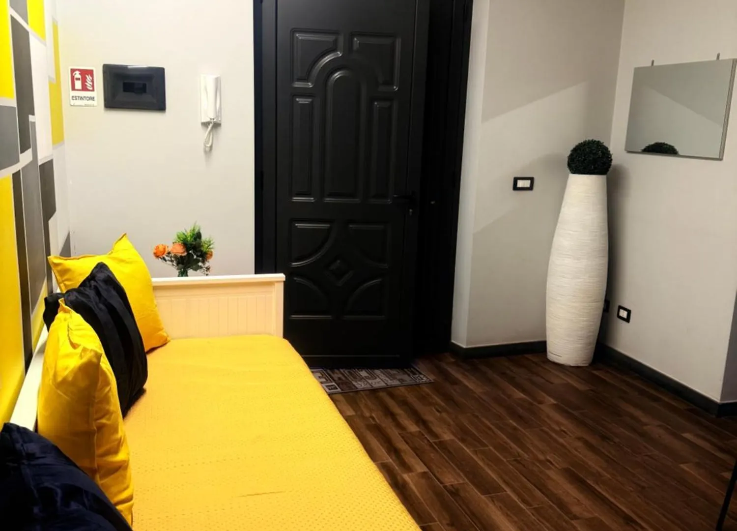 招待所 Garibaldi Rooms 卡塔尼亚